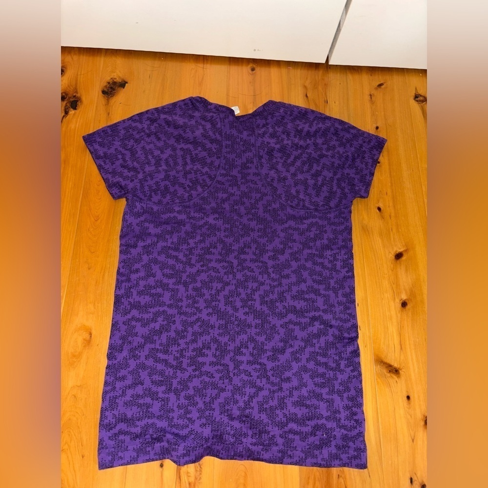 Athleta short sleeve shirt - Picture 3 of 3